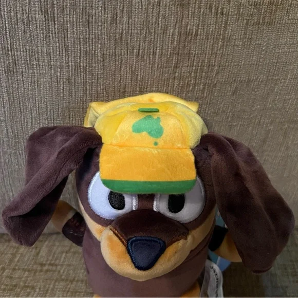 Bluey Snickers Hugmees Squishmallow NWT - Picture 6 of 12